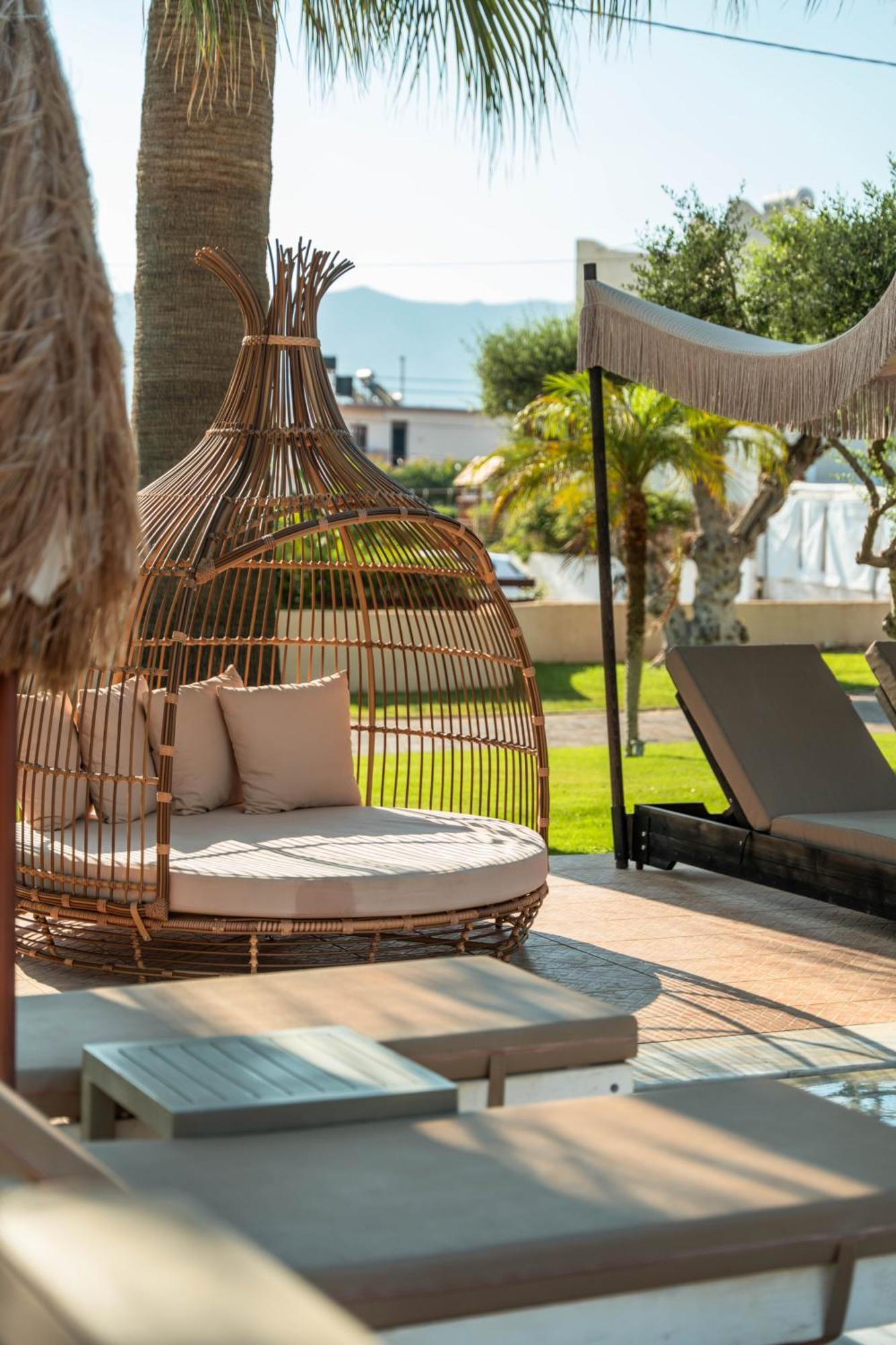 Ammos Boutique Apartments & Suites Малиа Экстерьер фото